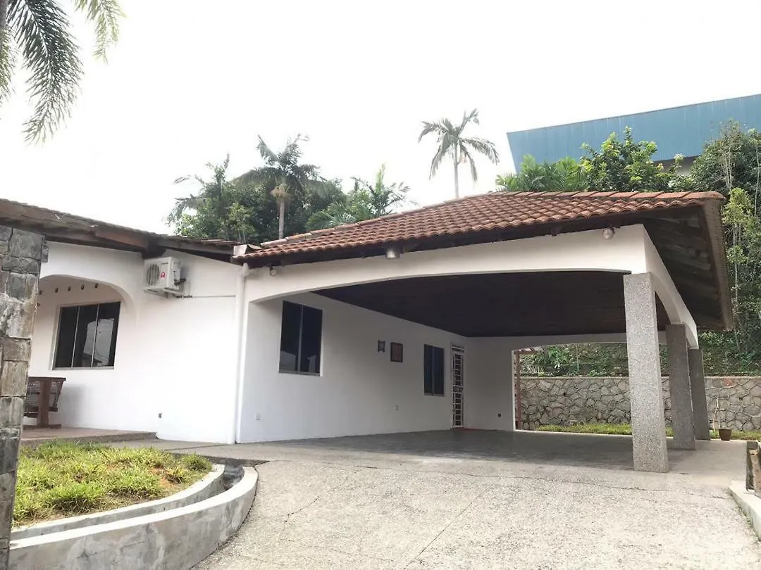 度假居 Homestay Larkin, Jalan Sukarela 新山 马来西亚